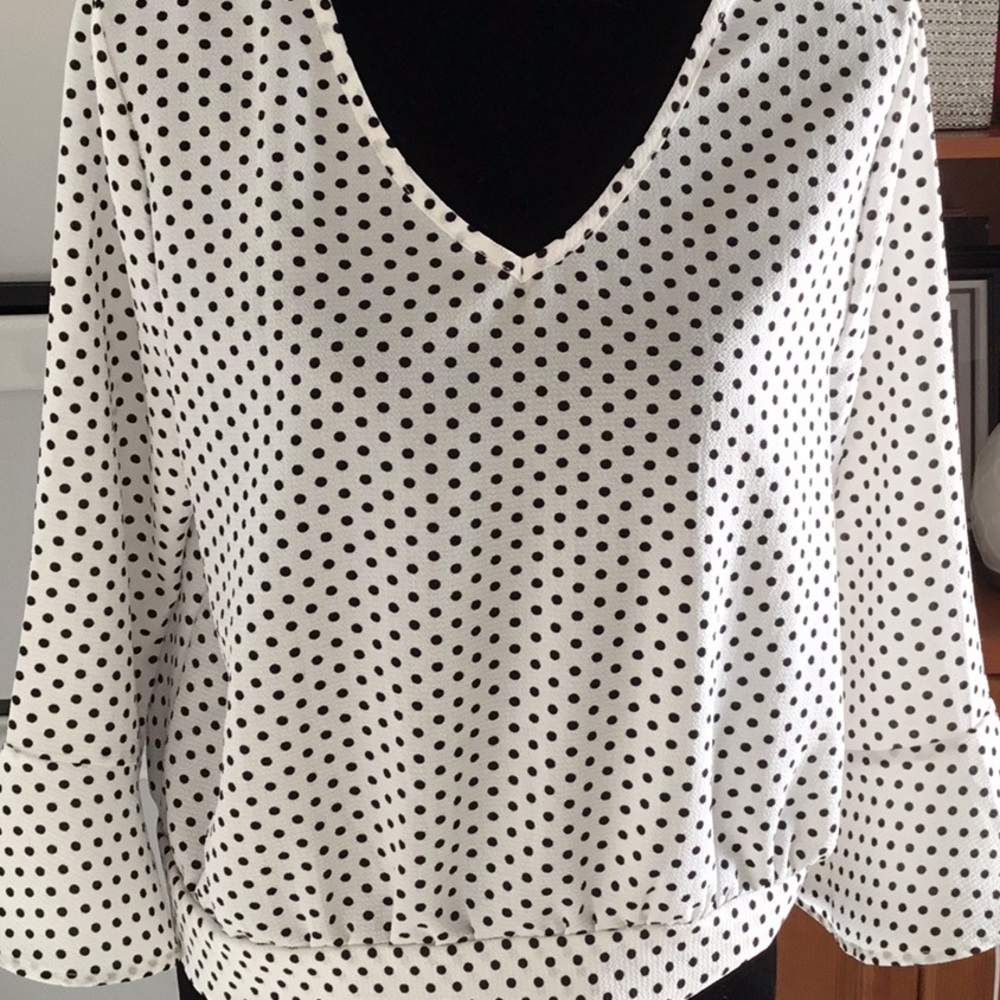 New black white polka dot top